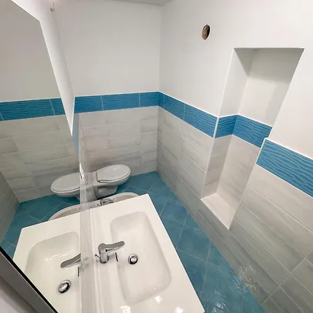 Il Balcone Sul Castello * ايسكيا